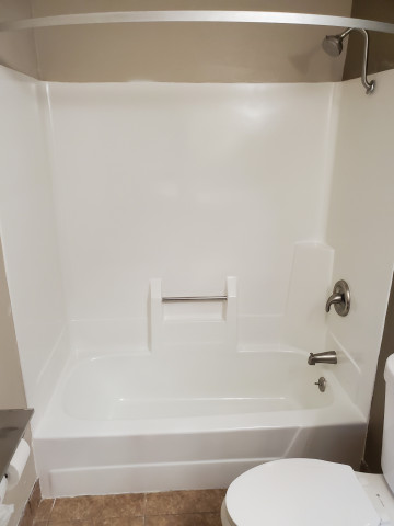 Bathbay Refinish Completed